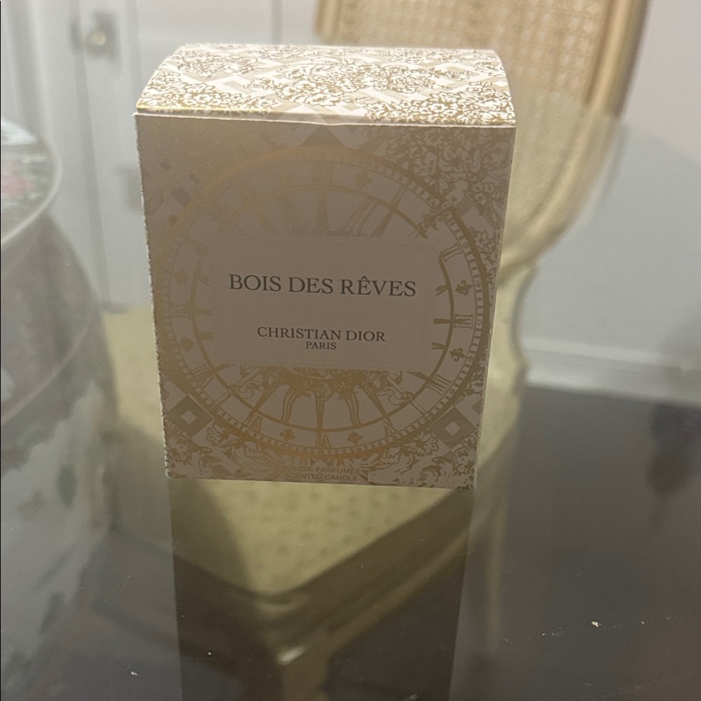 Dior Bois Des Rêves New candle- Gold and White. Is 8.8 oz.